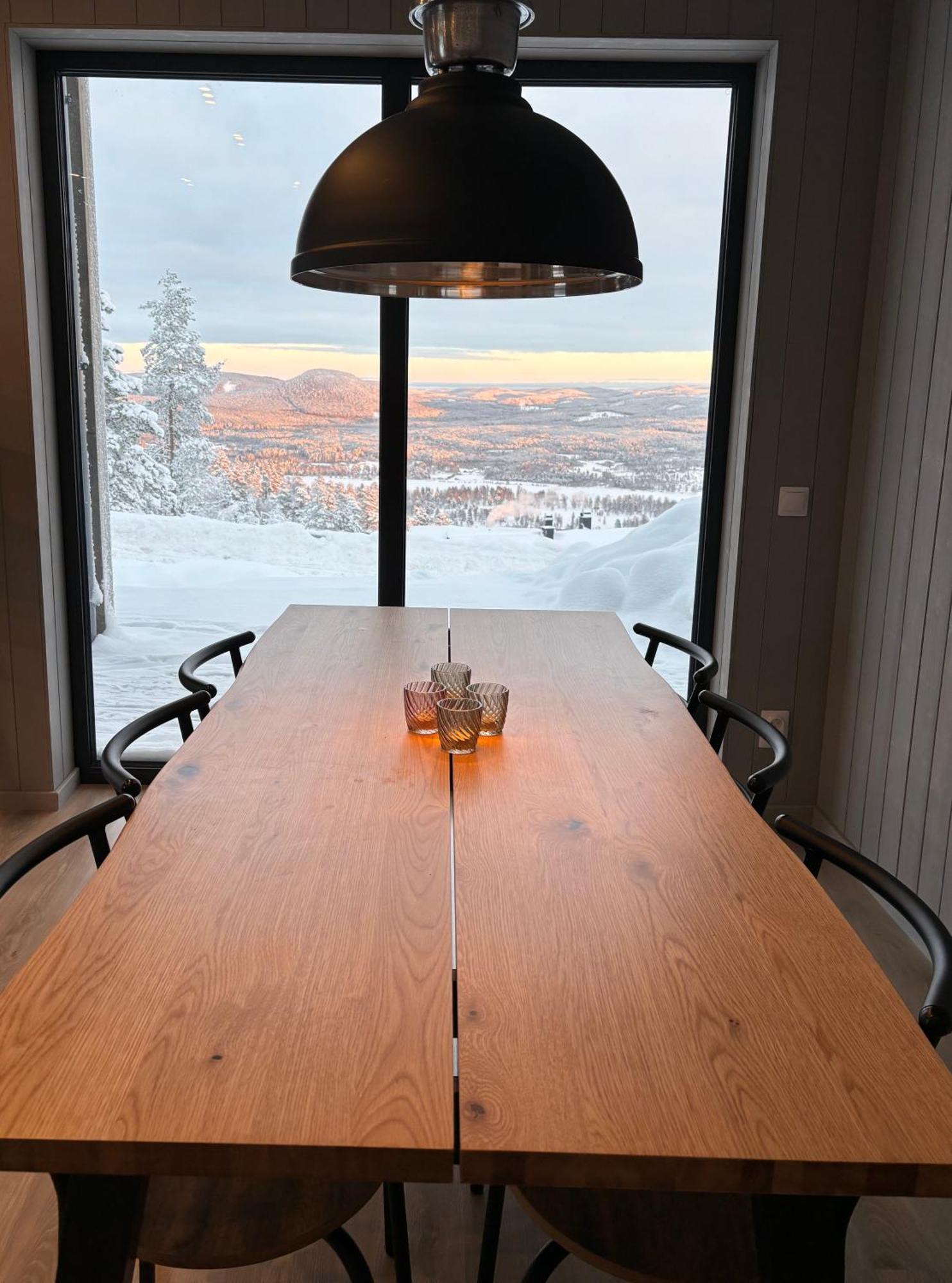 Toppvillan - Ski In - Ski Out - 200 M Till Toppen Och Cykelleder Järvsö Екстериор снимка